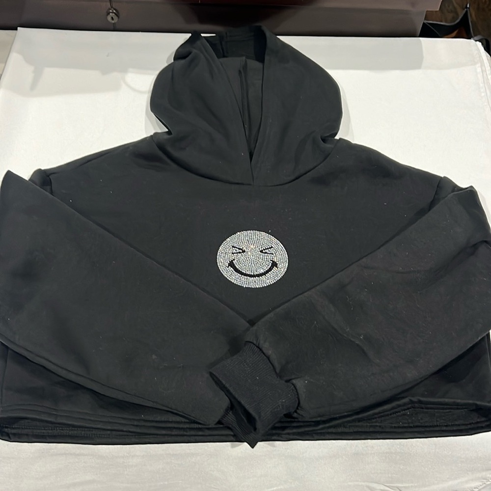 Shein teen cropped hoodie. Size 10-11 years. NWOT.
